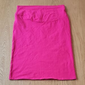 Chic Pink Pencil Skirt